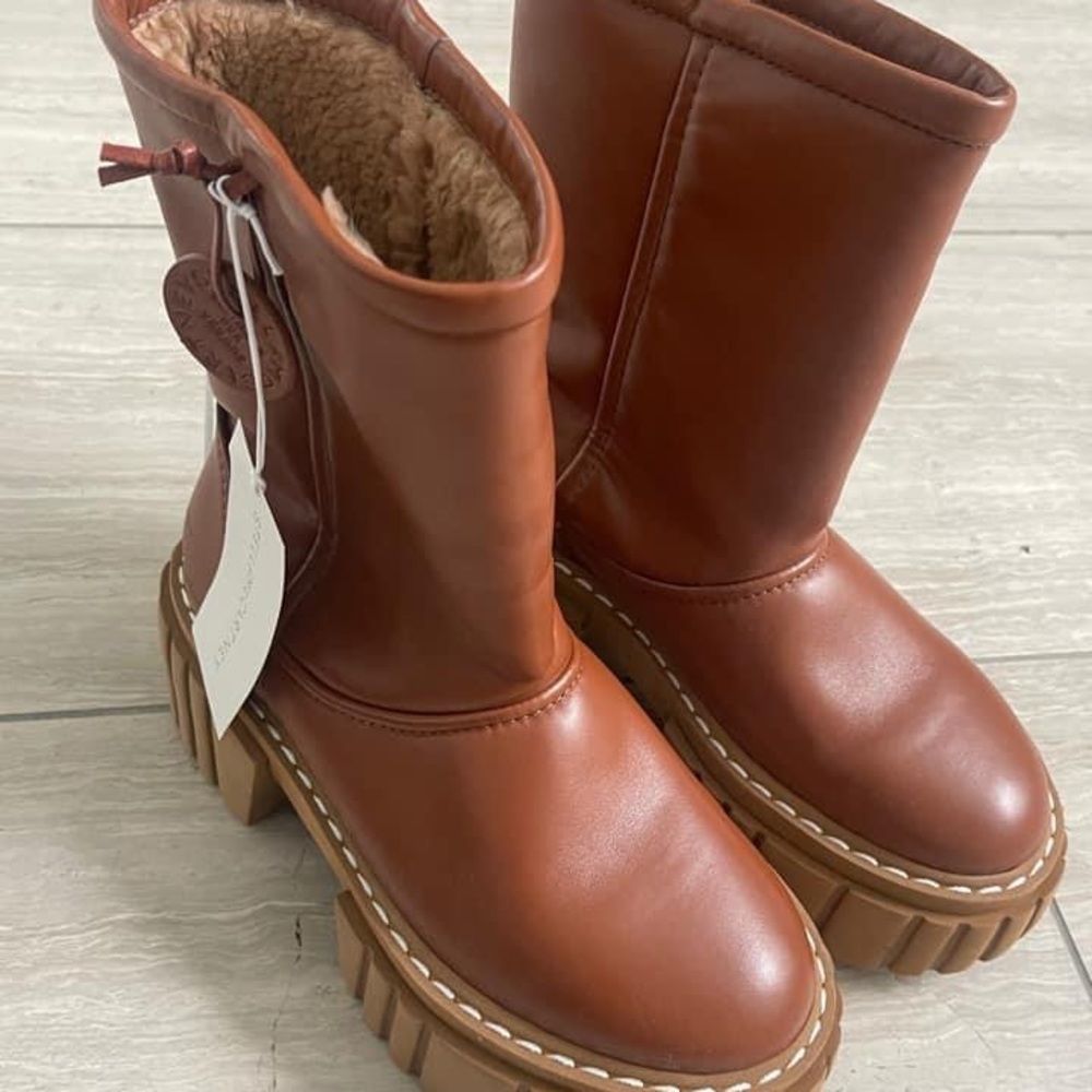 Stella McCartney Emilie boots in Brandy. NWOB, size 37